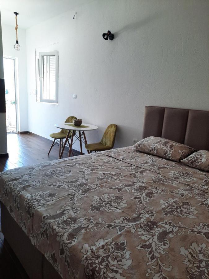 Apartments Kingfisher Virpazar Exterior photo