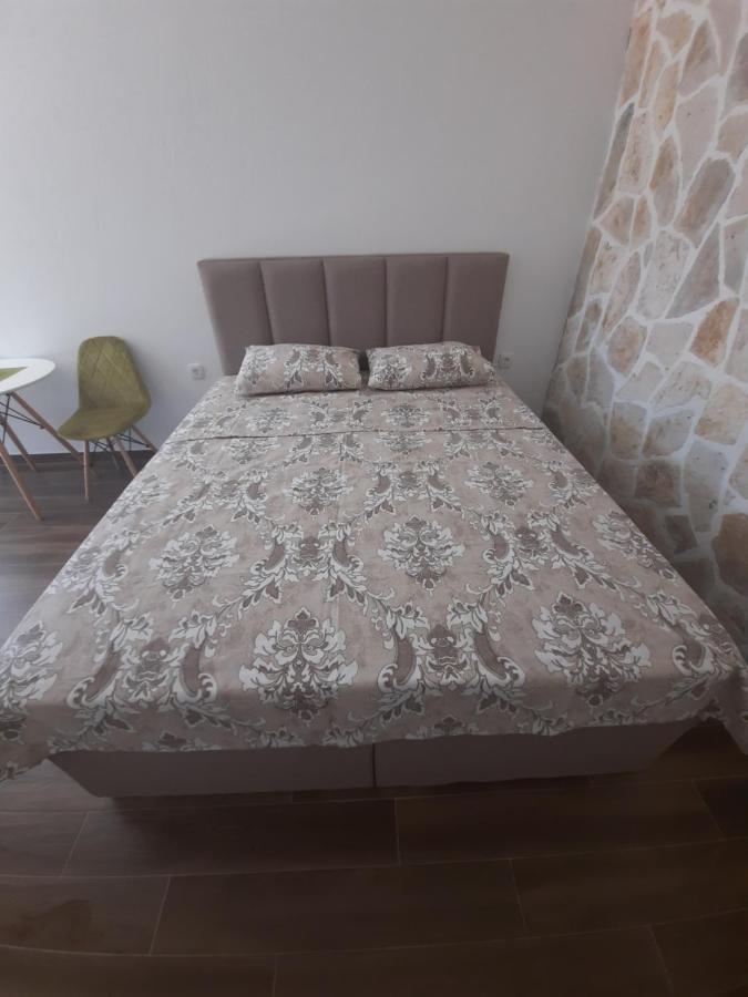 Apartments Kingfisher Virpazar Exterior photo