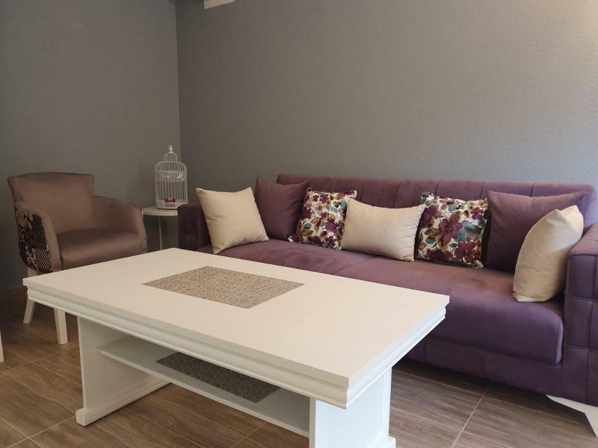 Apartments Kingfisher Virpazar Exterior photo